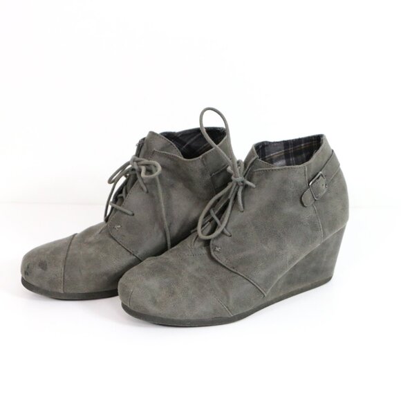 *Maurices Grey Suede Heeled Booties - Picture 2 of 8